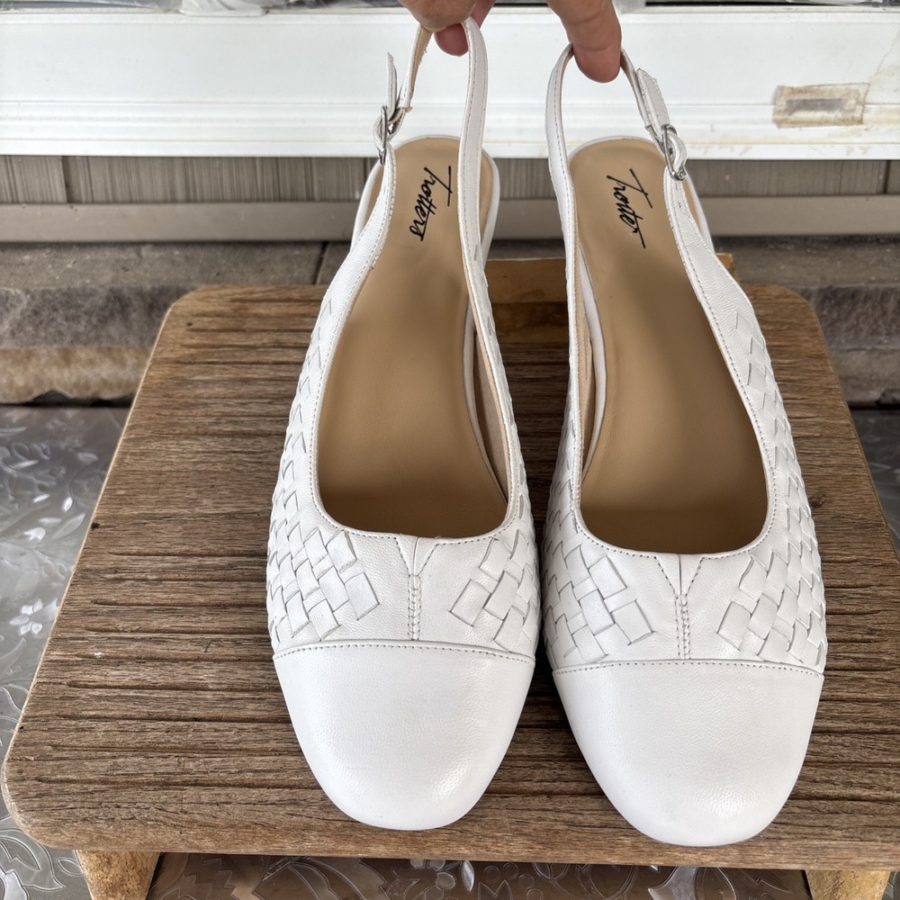 Trotters Women's Ivory Basket Weave Slingback Buckle Closure Kitten Heels 12 W